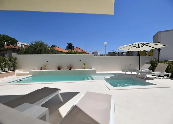 Villa Abyss *