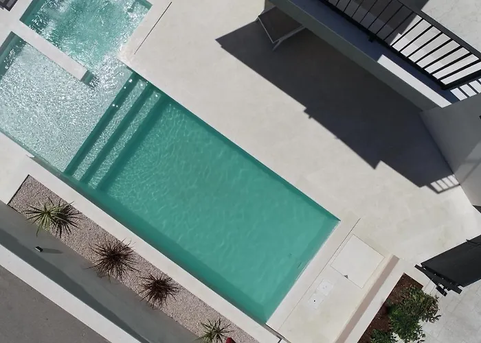 Abyss Villa *
