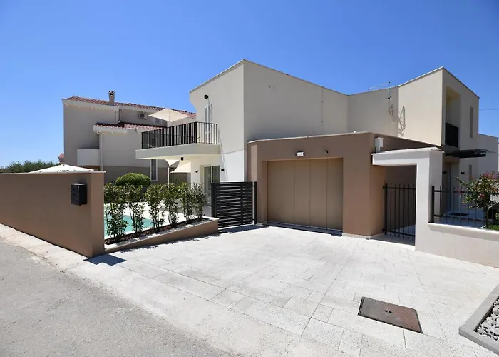 Villa Abyss *